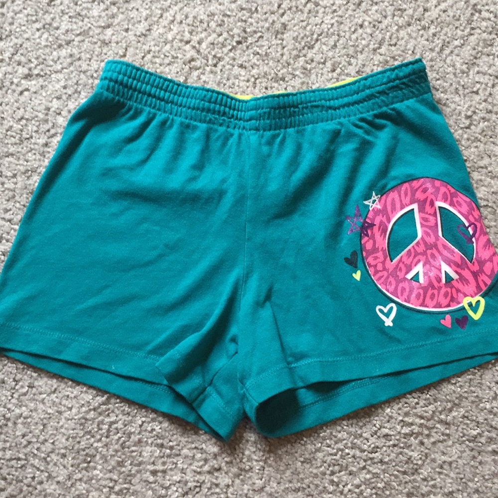 Girls peace sign shorts